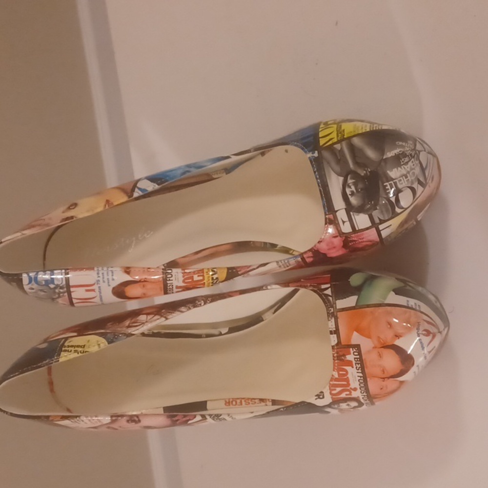 Fashion high heel shoes